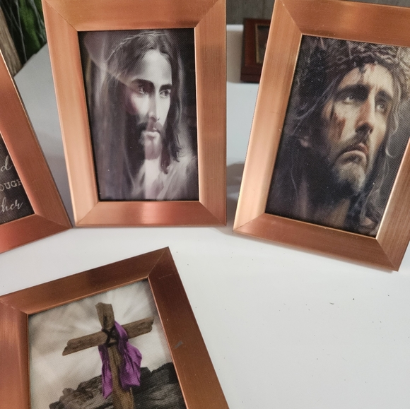 Hand Crafted Other - 5X7 Jesus Canvas Photos